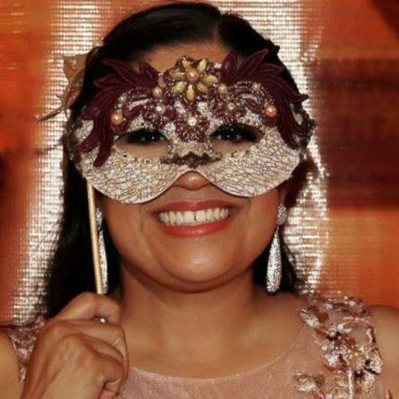 Meet your Posher, Christine - Picture 1 of 1